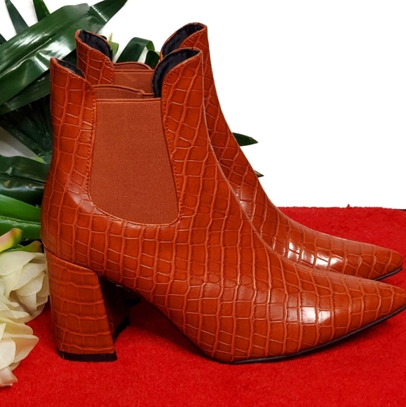 Great Condition Ankle Booties - Picture 1 of 5